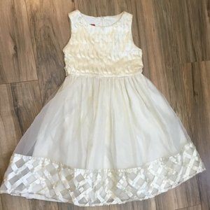 PRINCESS FAITH Girls Formal Party Dress Satin & Pearls Sleeveless Ball Gown 6X